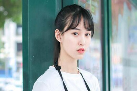 用开玩笑式方法追男生