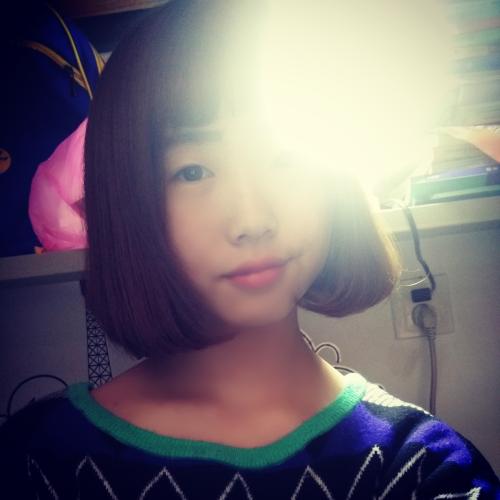 而你却一步步变得不再真实，也让女孩看到了一个虚伪的你，不再真实。