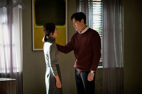 朝夕相处一年以后，多多少少能看出来这个人的真面目。