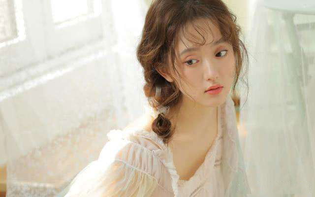 聊天时把女生的爱好当成一个切入点，那你们之间的聊天会容易很多