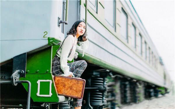 我们只需要表现得尊重对方，有礼貌，基本上女生留下来的印象都不会很差