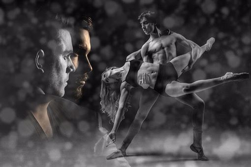 可能她想直接拒绝了你的告白，但是又怕伤害到你或者你们之间的情谊