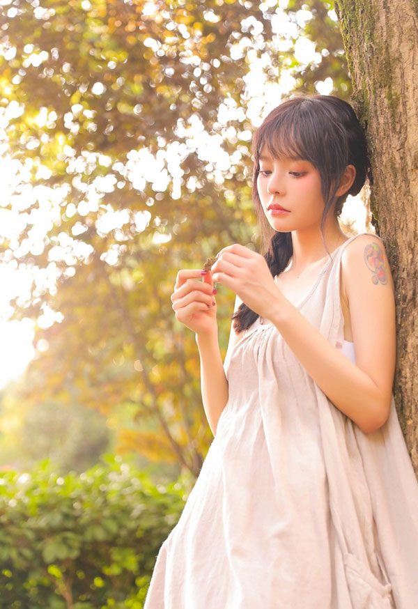 你们的聊天约会，都是让这个女生进一步的了解你——你长什么样子