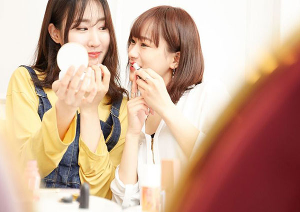 害羞的男生怎么追女生