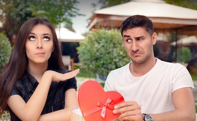 暧昧期怎么确认关系？暧昧多久算不正常？