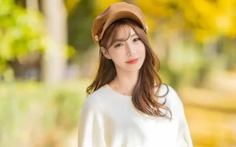 第一次加相亲女孩微信怎么聊天？分享四个高情商聊天技巧