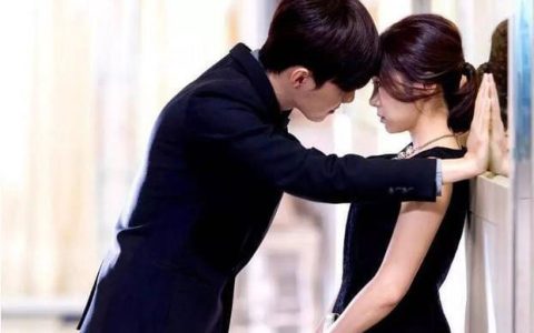 和女生聊天忌讳的事男生一定要知道，做流氓还是徐志摩你说了算！