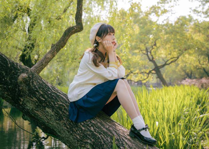 如何跟喜欢的高冷异性聊天技巧，用这3招轻松打开话匣子 