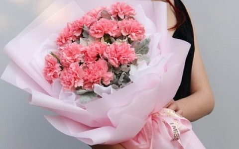 正在追男生适合送什么花？追男孩子送什么花