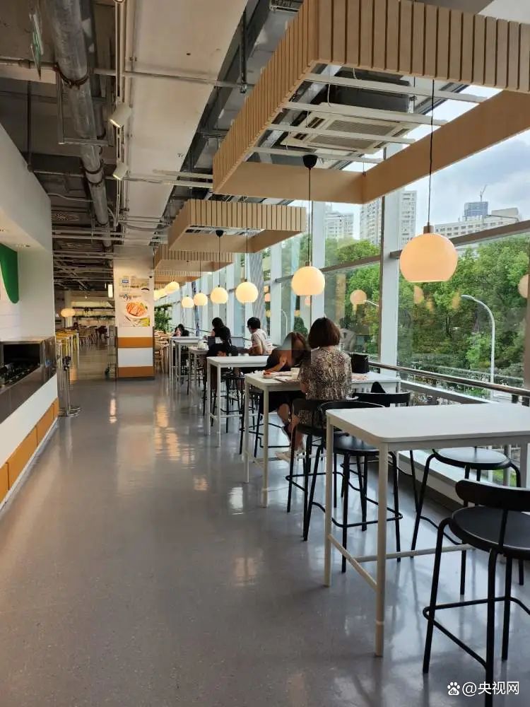 图片说明：宜家餐厅里相对安静的区域