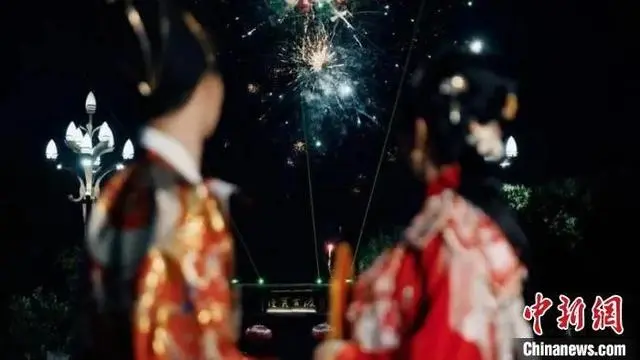 找不到伴娘怎么办——“租个伴娘，回家结婚”