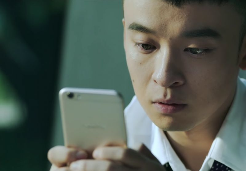 精简的讯息能让对方轻松回复，话题才可继续延续下去。